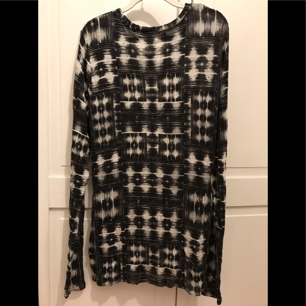 BCBGMAXAZRIA top